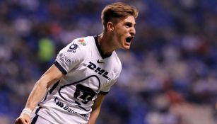 Facundo Waller en festejo con Pumas