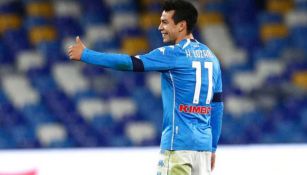 Hirving Lozano en partido con Napoli 