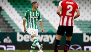 Guido Rodríguez durante un partido con el Betis