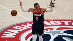 Russell Westbrook en acción con Wizards