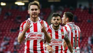 Chivas en festejo de gol