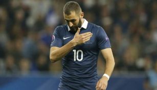 Benzema jugando con Francia