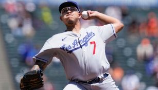 Julio Urías durante el partido entre los Dodgers y los Giants