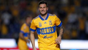 Gignac durante un partido de los Tigres