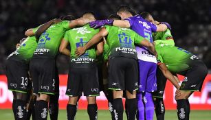 Jugadores de Juárez previo a un partido