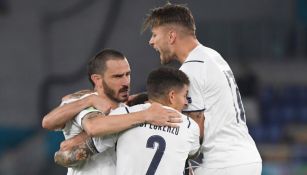 Jugadores italianos festejando un gol a favor