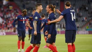 Jugadores franceses celebran gol vs Alemania