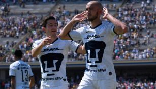 Alan Mozo y Carlos González con Pumas