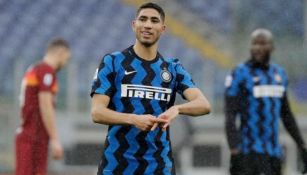 Achraf Hakimi durante un partido con el Inter