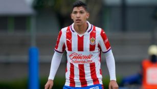 Ángel Zaldívar durante un partido de las Chivas