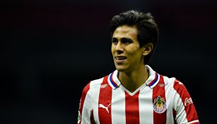 JJ Macías durante un partido con Chivas