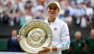 Ashleigh Barty en festejo