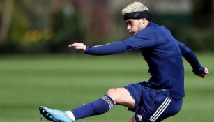 Raúl Jiménez durante un entrenamiento con Wolves 