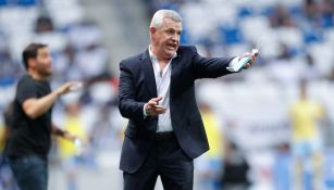 Javier Aguirre en empate vs Puebla