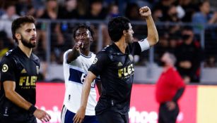 Carlos Vela celebrando su gol vs Whitecaps