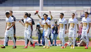 Jugadores de Pumas previo al partido ante Atlas