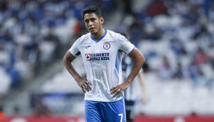 Luis Romo en partido con Cruz Azul