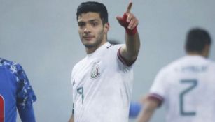 Raúl Jiménez tras anotar gol con la Selección Mexicana