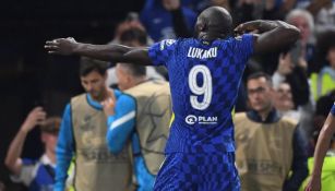 Romelu Lukaku en festejo  con Chelsea