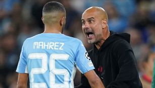 Pep Guardiola reacciona durante partido del City