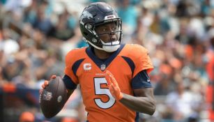 Teddy Bridgewater en el duelo entre Broncos y Jaguars