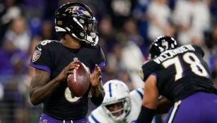 Lamar Jackson en festejo con Baltimore