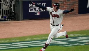 Austin Riley en festejo