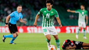 Diego Lainez en su regreso con el Real Betis