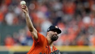 José Urquidy: El mexicano tuvo destacada apertura en el Juego 2 de Serie Mundial ante Atlanta