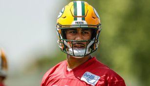 Jordan Love durante entrenamiento con los Packers de Green Bay