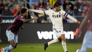 Carlos Vela durante un partido con LAFC