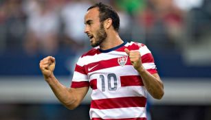 Landon Donovan durante un partido con Estados Unidos