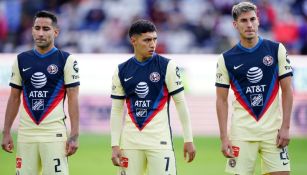 Luis Fuentes, Leo Suárez y Mauro Lainez previo a un partido