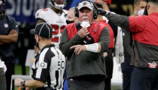 Bruce Arians en partido de la NFL