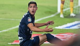 Uriel Antuna en lamento con Chivas