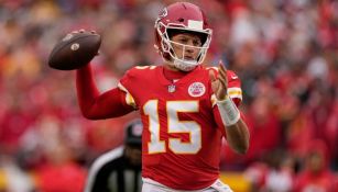 Patrick Mahomes en acción con Chiefs