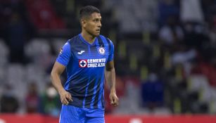 Luis Romo en partido con Cruz Azul