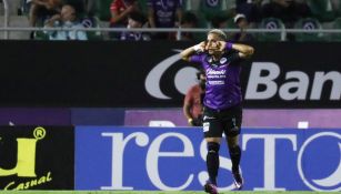 Camilo Sanvezzo durante un partido con Mazatlán