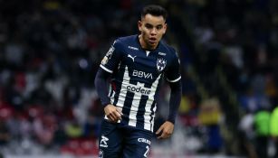 Carlos Rodríguez jugando partido con Monterrey en la Liga MX