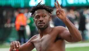 Antonio Brown abandonando el partido ante los Jets