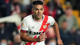 Radamel Falcao jugando partido con el Rayo Vallecano en LaLiga