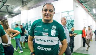 Cuauhtémoc Blanco durante un partido 