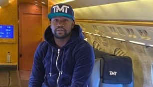 Floyd Mayweather en su avión privado