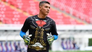 Jesús Orozco calentando con el Tapatío previo a partido ante Venados