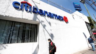 Banamex: Juez ordenó detener venta por caso Oceanografía