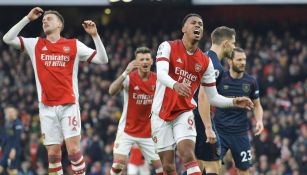 Jugadores del Arsenal en el duelo ante el Burnley