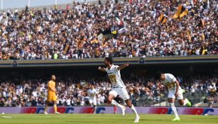 Jerónimo Rodríguez festejando su 1er gol en Primera División