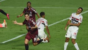 Julián Álvarez durante un partido con River Plate