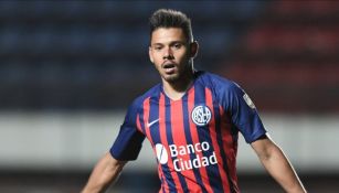 Ángel Romero durante un partido con San Lorenzo