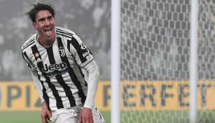 Dusan Vlahovic en festejo con la Juventus